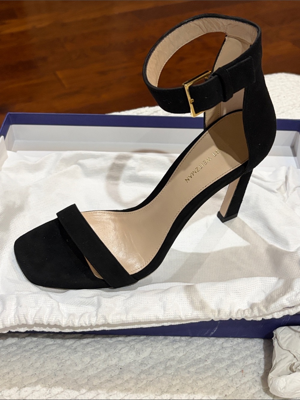 Stuart Weitzman Blue Box - Picture 7 of 16